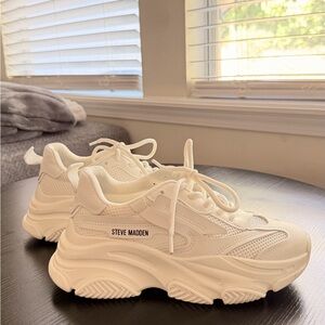 Steve Madden Cream/White Chunky Platform Sneaker